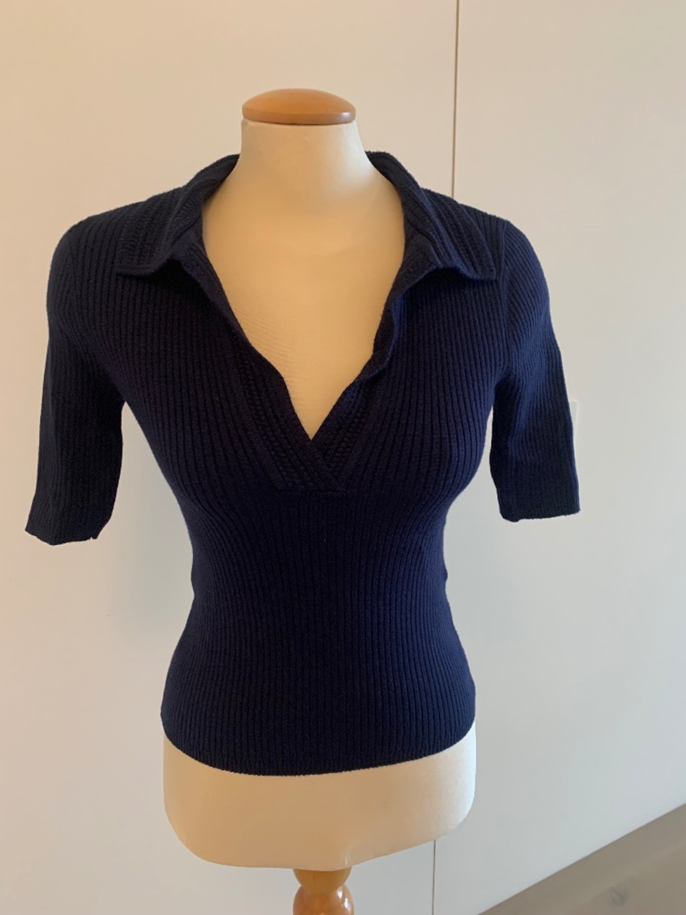 Black house market Navy polo